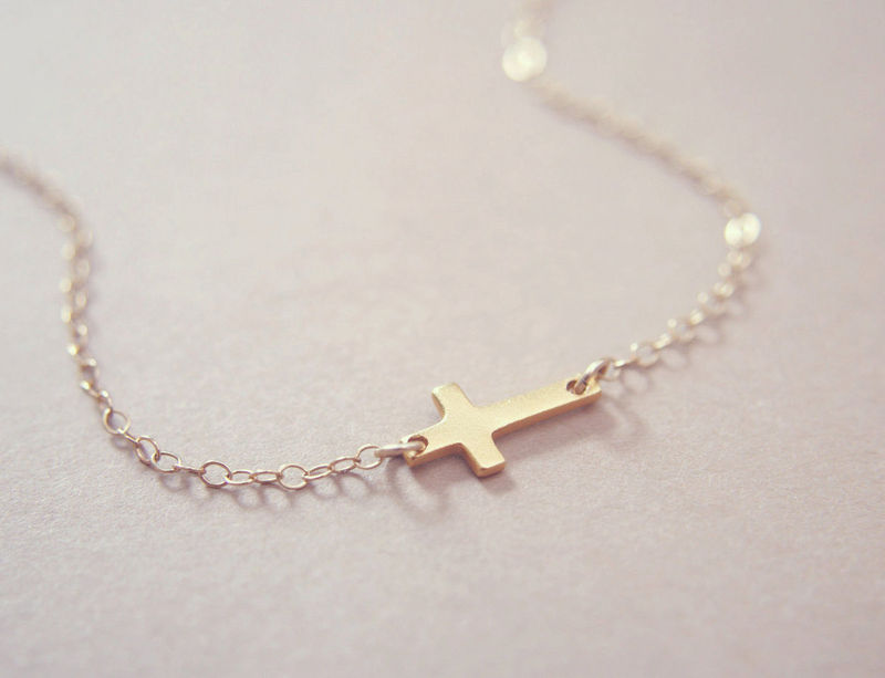 CROSS NECKLACE - product image  