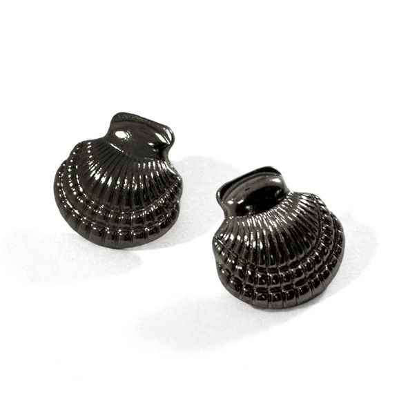 SHELL EARRINGS - product image  