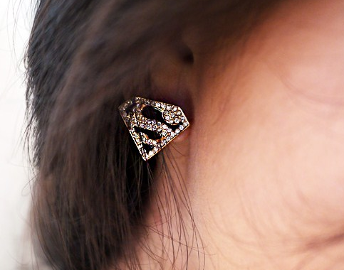 SUPERMAN EAR STUD - product image  
