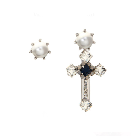 CROSS AND PEARL EARRING SET - product images