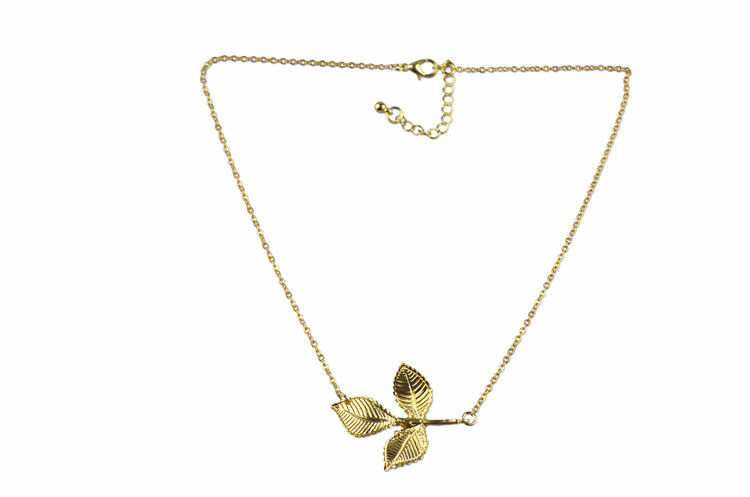 LEAF NECKLACE - product image  