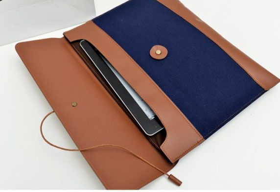 ENVELOP CLUTCH BAG - product image  