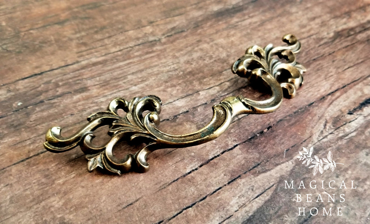 Vintage Keeler Brass Co Antiqued Gold French Provincial Drawer Pulls in