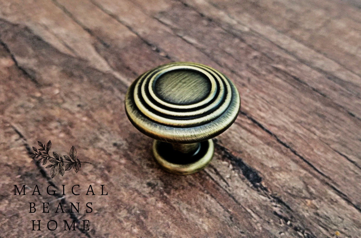 Decorative Antiqued Gold Multi Ring Footed Knob Magical Beans Home