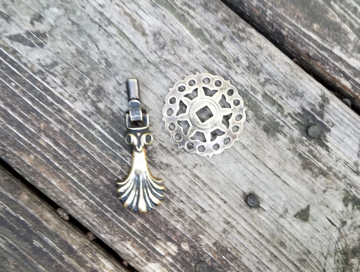 Vintage Keeler Brass Co Art Deco Antiqued Gold Teardrop Pendant Pull in Solid Brass Magical