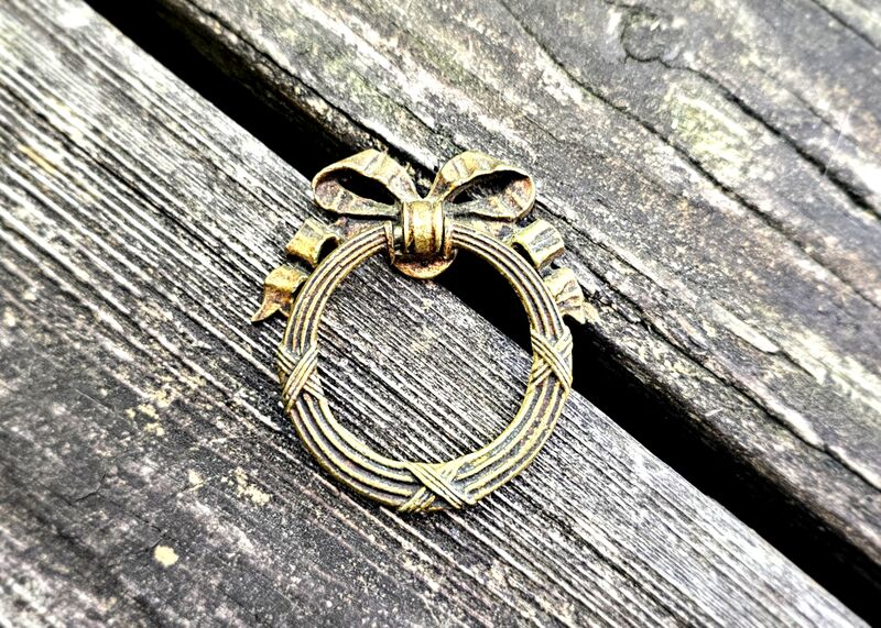 Keeler Brass Co Vintage Bow n' Ribbon Wreath Ring Pull  - product images  of 