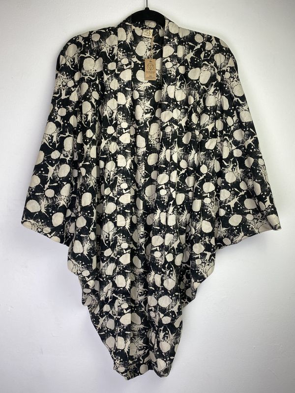 SALE // COTTON ORIGINAL KIMONO style jacket UK8 to UK14: black and off-white, abstract - product images  of 