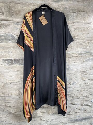 SHORTER,LONG,KIMONO,STYLE,JACKET,ONE,SIZE,UK6,to,22:,black,,yellow,,red,,geometric,print,black, yellow, red, geometric print, short, long, Kimono, style, jacket, curvy, plus, size, on, the, verge