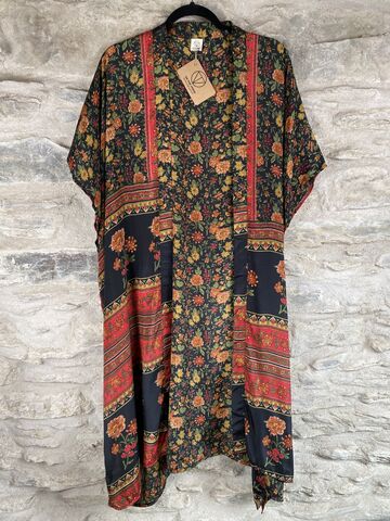 SHORTER,LONG,KIMONO,STYLE,JACKET,ONE,SIZE,UK6,to,22:,black,,floral,black, floral, short, long, Kimono, style, jacket, curvy, plus, size, on, the, verge