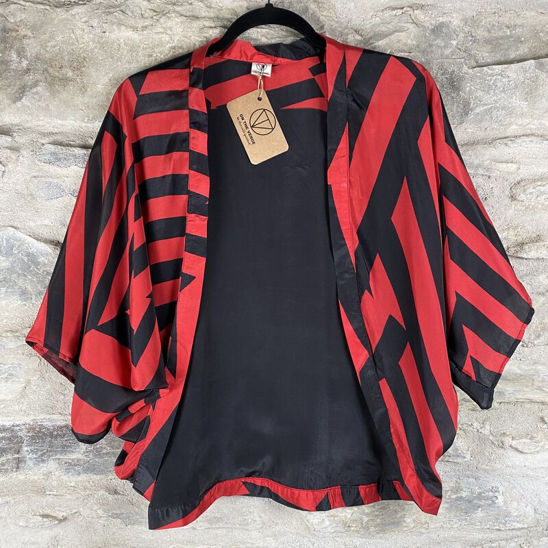 SALE // PETITE KIMONO STYLE JACKET UK8 to UK12: black, red, abstract - product images  of 