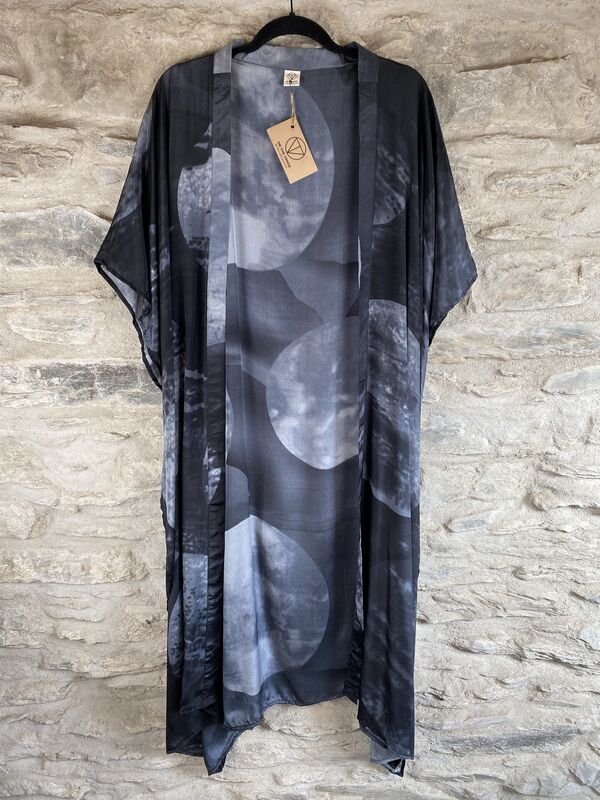 LONG KIMONO STYLE JACKET ONE SIZE UK10 to 28: black, grey, full moon - product images  of 
