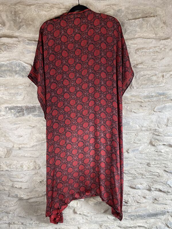 LONG KIMONO STYLE JACKET ONE SIZE UK10 to 28:  red, black, floral - product images  of 