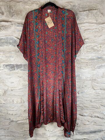 LONG,KIMONO,STYLE,JACKET,ONE,SIZE,UK10,to,28:,wine,red,,teal,,floral,Red, floral, long, Kimono, style, jacket, curvy, plus, size, on, the, verge