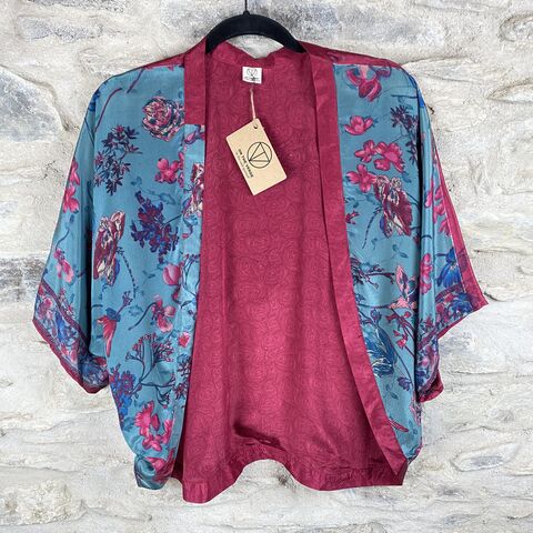 SALE,//,PETITE,KIMONO,STYLE,JACKET,UK8,to,UK12:,greyish,blue,,floral,and,raspberry,back,Blue, raspberry, floral , Petite, Kimono, style, jacket, handmade, ireland 