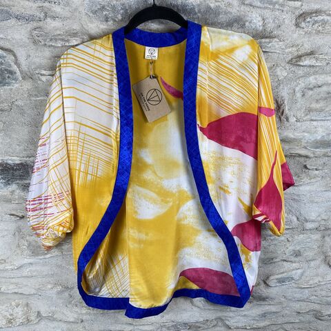 SALE,//,PETITE,KIMONO,STYLE,JACKET,UK8,to,UK12:,white,,pink,,yellow,with,blue,trim,White, pink, yellow, blue, Petite, Kimono, style, jacket, handmade, ireland 