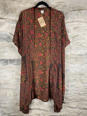 SHORTER,LONG,KIMONO,STYLE,JACKET,ONE,SIZE,UK6,to,22:,autumnal,,brown,,red,,yellow,autumnal, brown, red, yellow, short, long, Kimono, style, jacket, curvy, plus, size, on, the, verge