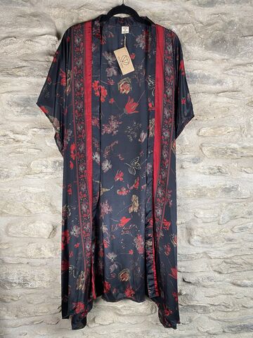 SALE,//,LONG,KIMONO,STYLE,JACKET,ONE,SIZE,UK10,to,28:,black,,red,black, red , long, Kimono, style, jacket, curvy, plus, size, on, the, verge