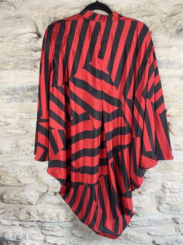 SALE // ORIGINAL KIMONO style jacket UK8 to UK14: red, black lines  - product images  of 