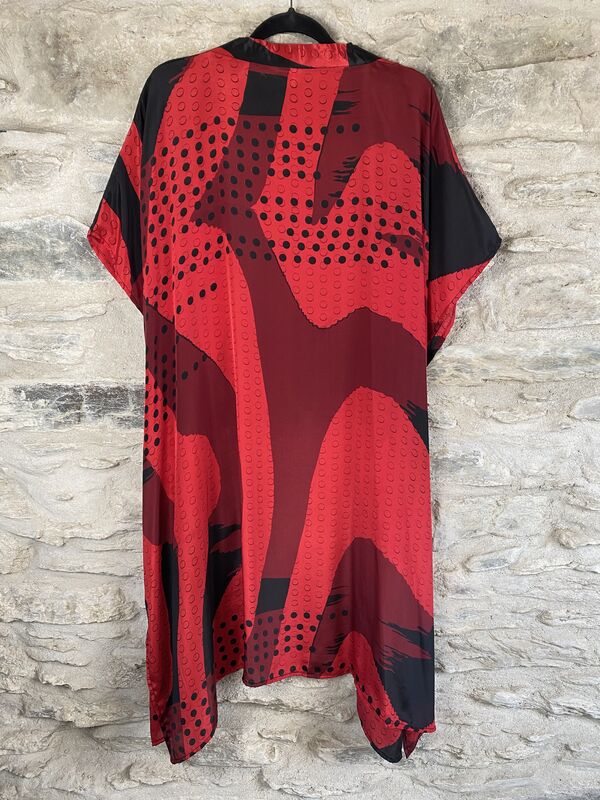 SALE // SHORTER  LONG KIMONO STYLE JACKET ONE SIZE UK10 to 28:  black, red - product images  of 