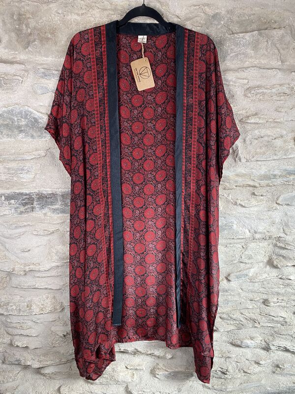 SHORTER LONG KIMONO STYLE JACKET ONE SIZE UK6 to 22: classic and stylish black, red, floral - product images  of 