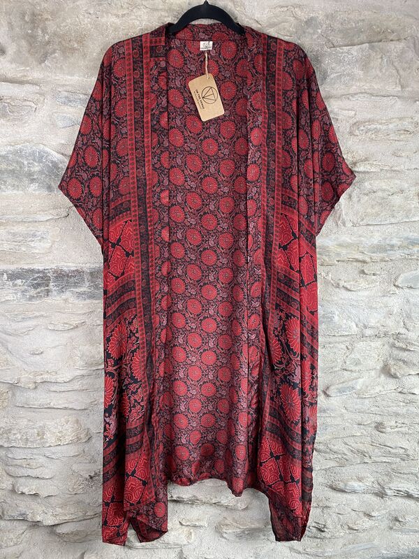 SHORTER LONG KIMONO STYLE JACKET ONE SIZE UK6 to 22: classic and stylish black, red, floral - product images  of 