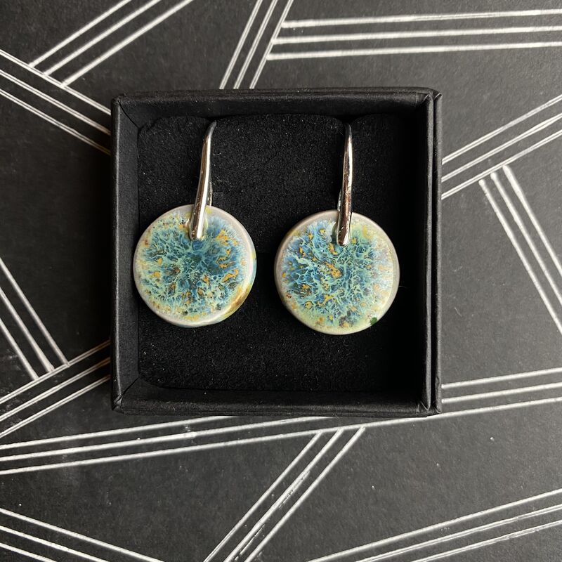 LAVVŌ MEDIUM drop earrings: moss and lichen colours  - product images  of 