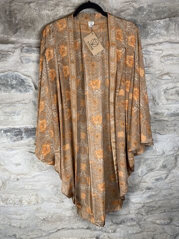 ORIGINAL,KIMONO,style,jacket,UK8,to,UK14:,romantic,and,sweet,beige,floral, kimono, style jacket, soft, polyester, kaftan, jacket, cardigan, ontheverge