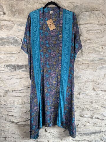 SALE,//,LONG,KIMONO,STYLE,JACKET,ONE,SIZE,UK10,to,28:,lavender,,blue,flowers,Purple, lavender, blue flowers, long, Kimono, style, jacket, curvy, plus, size, on, the, verge