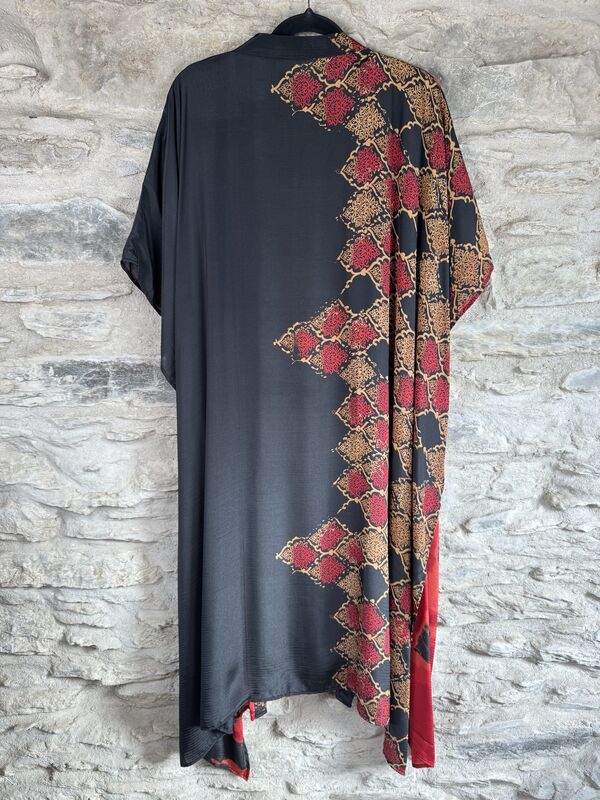 SALE // LONG KIMONO STYLE JACKET ONE SIZE UK10 to 28: black, red, golden  - product images  of 