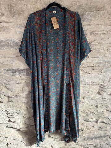 SALE,//,LONG,KIMONO,STYLE,JACKET,ONE,SIZE,UK10,to,28:,blue,,golden,,maroon,blue, golden, maroon, floral, long, Kimono, style, jacket, curvy, plus, size, on, the, verge