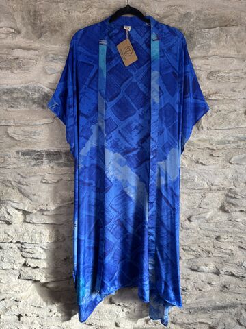 SALE,//,LONG,KIMONO,STYLE,JACKET,ONE,SIZE,UK10,to,28:,shades,of,blue, abstract, long, Kimono, style, jacket, curvy, plus, size, on, the, verge
