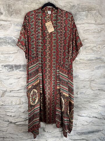 SALE,//,LONG,KIMONO,STYLE,JACKET,ONE,SIZE,UK10,to,28:,cream,,red,,orange,,green,cream, red, orange, green, long, Kimono, style, jacket, curvy, plus, size, on, the, verge