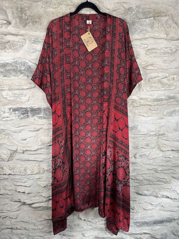 SALE // LONG KIMONO STYLE JACKET ONE SIZE UK10 to 28: black, red - product images  of 
