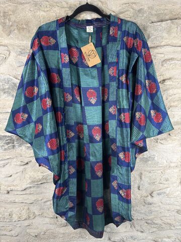 SALE,//,ORIGINAL,KIMONO,style,jacket,UK8,to,UK14,POLY,like,RAW,SILK:,blue,,floral,blue, floral, paisley , kimono, style, jacket, polyester, raw silk, on the verge