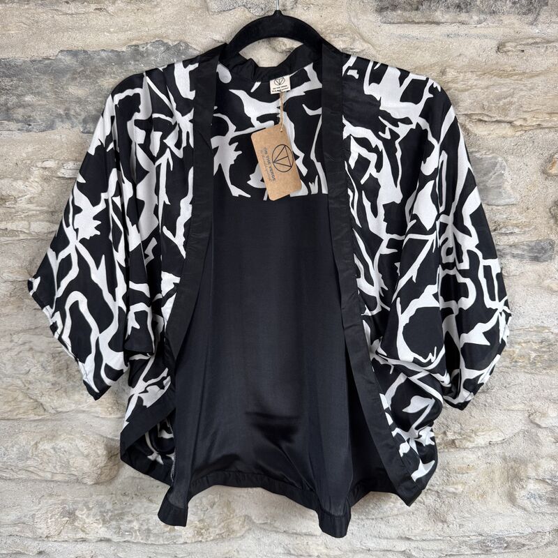 SALE // PETITE KIMONO STYLE JACKET UK8 to UK12: black, white, abstract  - product images  of 