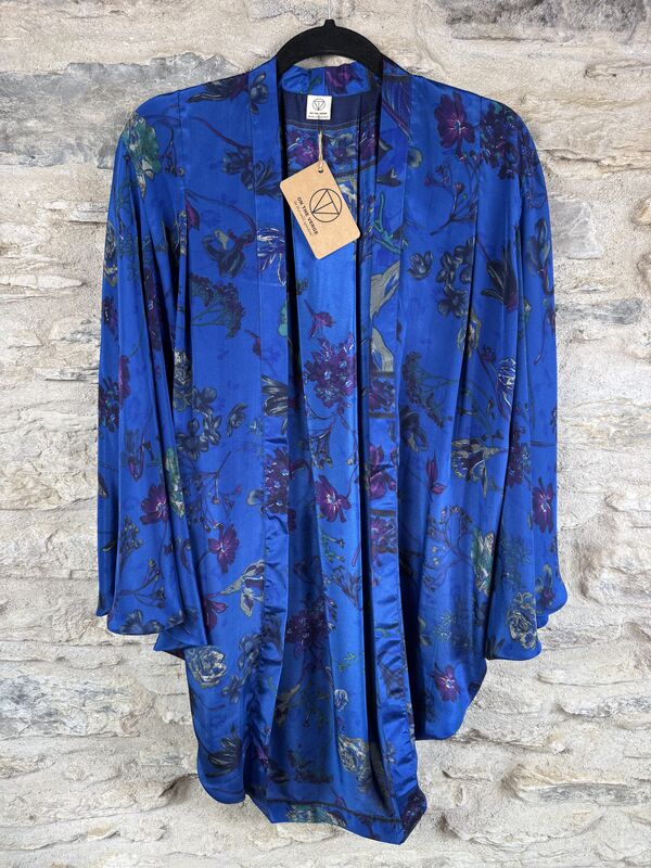 SALE // ORIGINAL KIMONO style jacket UK8 to UK14: blue, floral - product images  of 