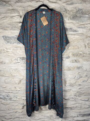 SALE,//,LONG,KIMONO,STYLE,JACKET,ONE,SIZE,UK10,to,28:,blue,,golden,,maroon,blue, golden, maroon, floral, long, Kimono, style, jacket, curvy, plus, size, on, the, verge