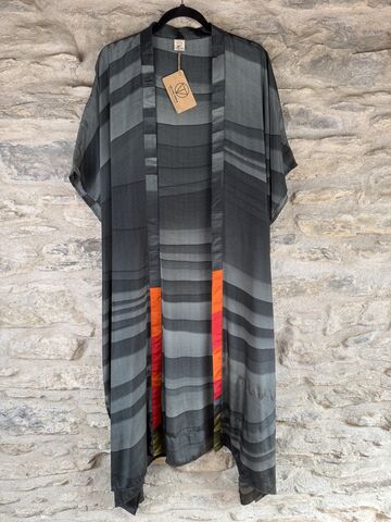 SALE,//,LONG,KIMONO,STYLE,JACKET,ONE,SIZE,UK10,to,28:,grey,,some,orange,Grey, abstract, long, Kimono, style, jacket, curvy, plus, size, on, the, verge