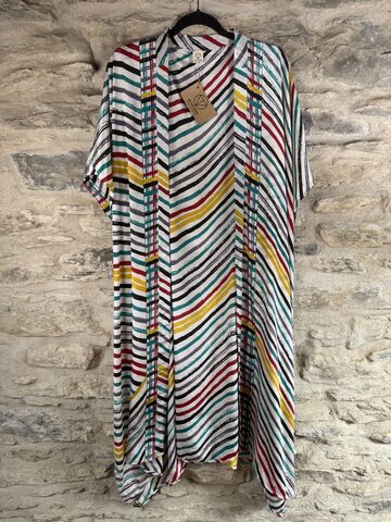 SALE,//,LONG,KIMONO,STYLE,JACKET,ONE,SIZE,UK10,to,28:,white,with,blue,,black,,red,,yellow,lines,White, black, red , yellow, long, Kimono, style, jacket, curvy, plus, size, on, the, verge