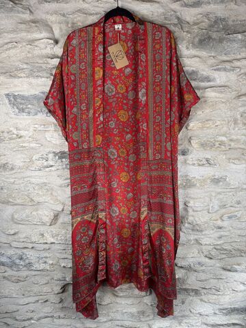 SALE,//,LONG,KIMONO,STYLE,JACKET,ONE,SIZE,UK10,to,28:,red,,floral,red, floral, Kimono, style, jacket, curvy, plus, size, on, the, verge