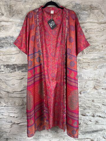 NEW,EXTRAVAGANT,LONG,KIMONO,STYLE,JACKET,UK10,to,28:,hot,pink,,floral,hot pink, floral, extravagant, long, Kimono, style, jacket, curvy, plus, size, on, the, verge