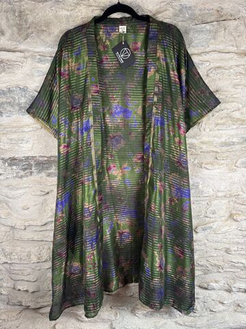 SHORTER,LONG,KIMONO,STYLE,JACKET,ONE,SIZE,UK10,to,28:,green,,purple,,pink,,gold,threads,,floral,green, purple, pink, gold, floral, long, Kimono, style, jacket, curvy, plus, size, on, the, verge