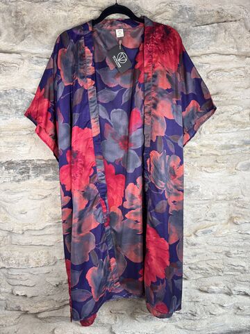 SHORTER,LONG,KIMONO,STYLE,JACKET,ONE,SIZE,UK10,to,28:,purple,,hot,pink,,grey,,floral,Electric, blue, floral, long, Kimono, style, jacket, curvy, plus, size, on, the, verge