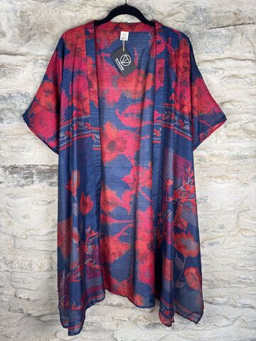 SHORTER,LONG,KIMONO,STYLE,JACKET,ONE,SIZE,UK10,to,28:,indigo,blue,,vibrant,red,,floral,Blue, red, floral, long, Kimono, style, jacket, curvy, plus, size, on, the, verge