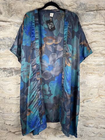 SHORTER,LONG,KIMONO,STYLE,JACKET,ONE,SIZE,UK10,to,28:,blue,,grey,,floral,blue, grey, floral, long, Kimono, style, jacket, curvy, plus, size, on, the, verge