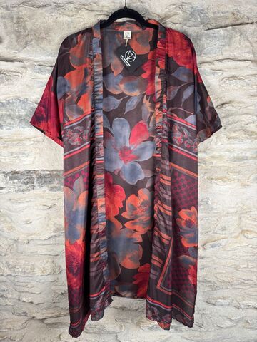 SHORTER,LONG,KIMONO,STYLE,JACKET,ONE,SIZE,UK10,to,28:,brown,,red,,orange,,grey,,floral,brown, red, orange, grey, floral, long, Kimono, style, jacket, curvy, plus, size, on, the, verge
