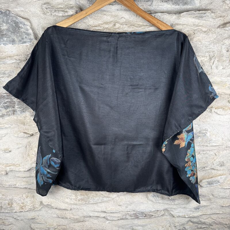 FREEDOM TOP ONE SIZE UK 12 to 20: chic grey and blue, floral - product images  of 