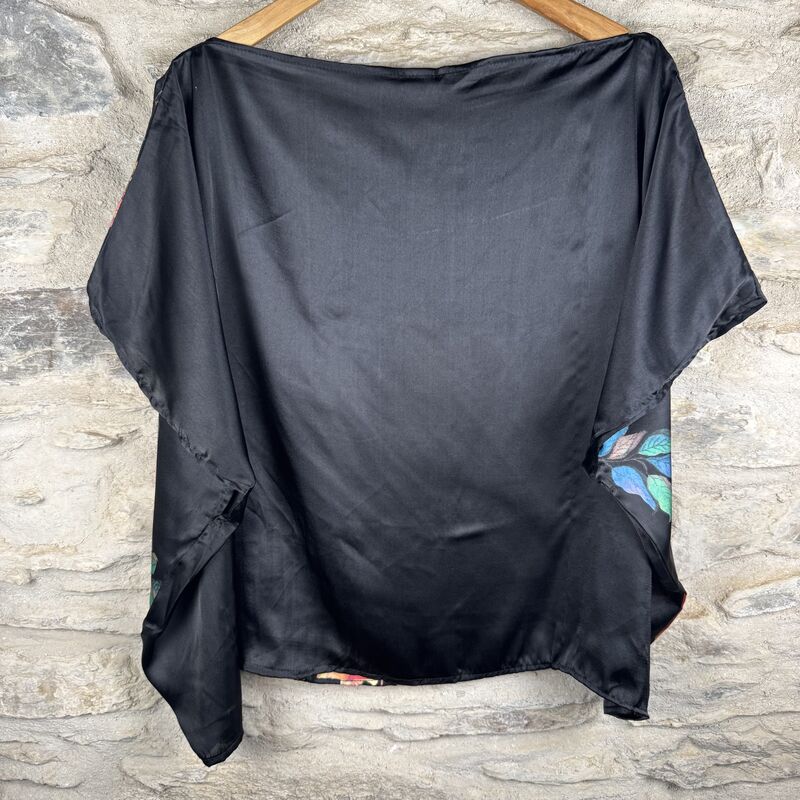 FREEDOM TOP ONE SIZE UK 12 to 20: black with blue and pink flowers  - product images  of 