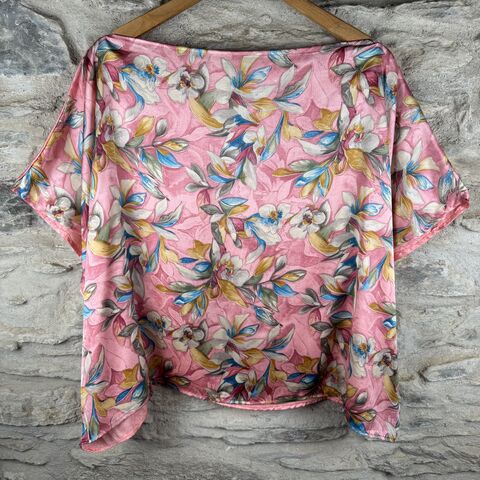 FREEDOM,TOP,SEE-THROUGH,ONE,SIZE,UK,10,to,16:,sweet,pink,,floral,Purple, pink, floral, freedom, top, on, the verge, polyester, uk, 12,14,16,18,20 