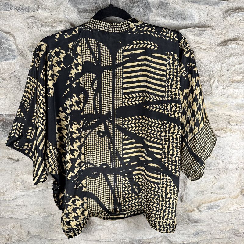 PETITE KIMONO STYLE JACKET UK8 to UK12: funky beige and black, abstract print - product images  of 
